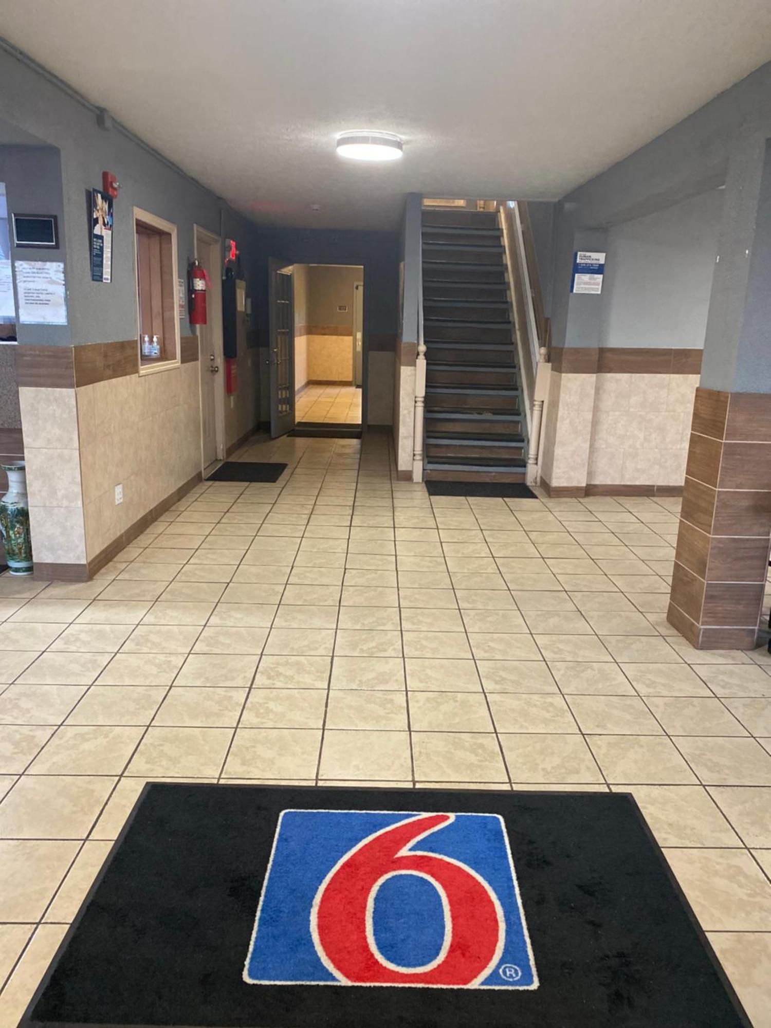 Studio 6 Suites Hurricane, Wv מראה חיצוני תמונה