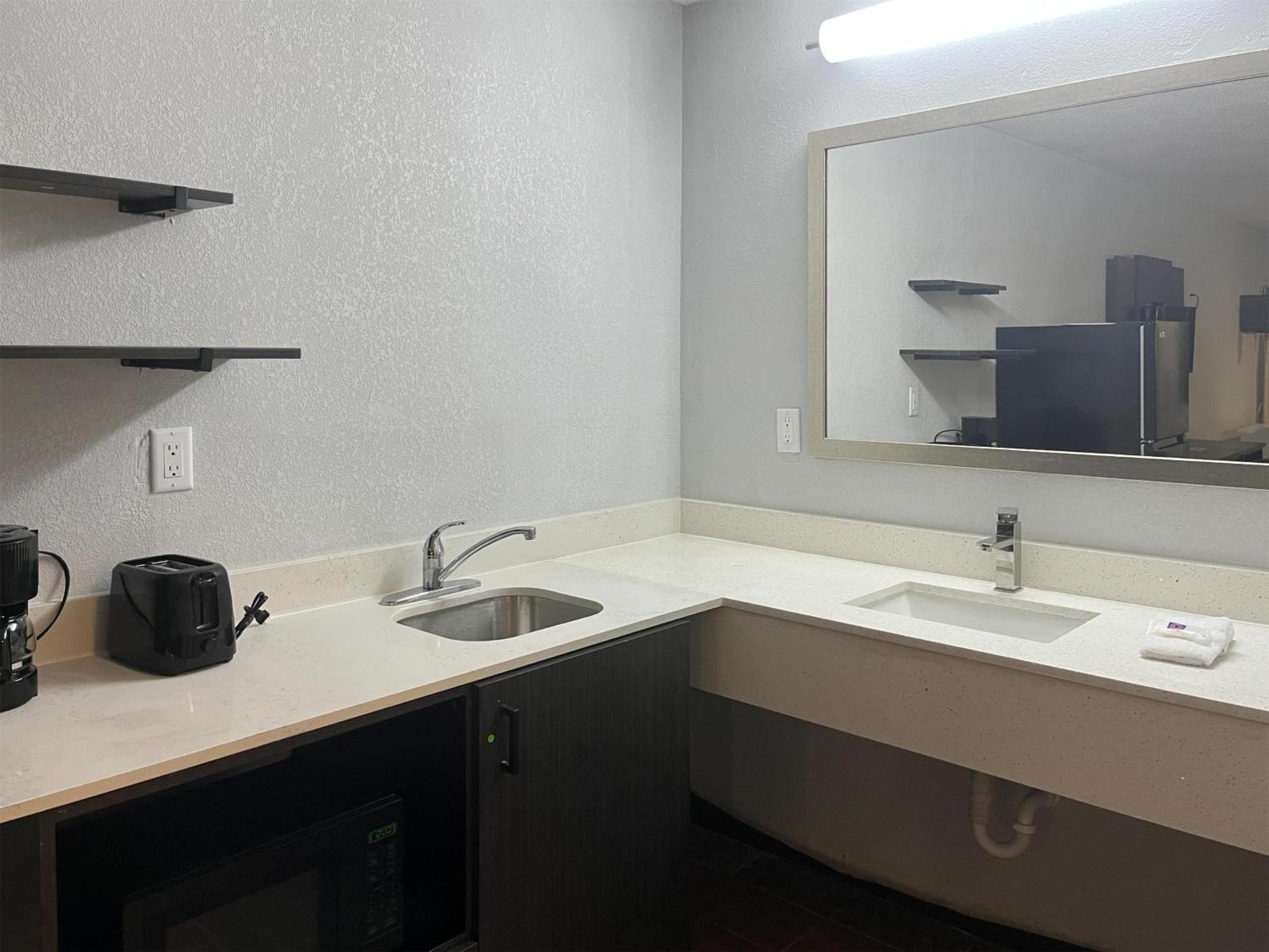 Studio 6 Suites Hurricane, Wv מראה חיצוני תמונה